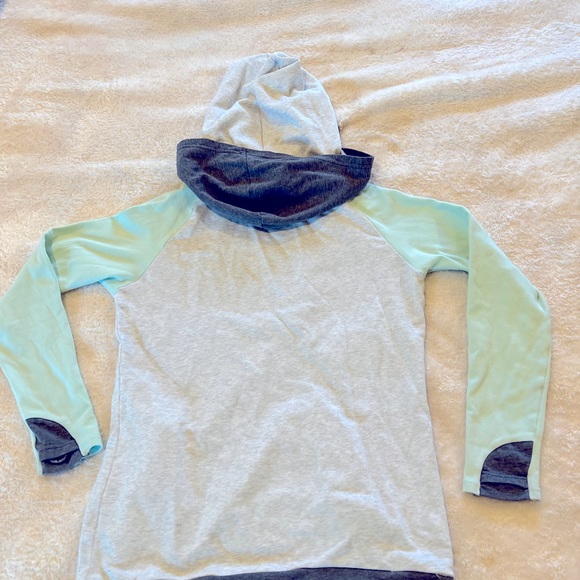 ✨✨HOODIE BRAVE SPIRIT ✨RARE - Picture 3 of 12